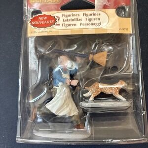 Lemax‎ Caddington Village Accessory Feline Fish Thief Runaway Cat Set Of 2 42332